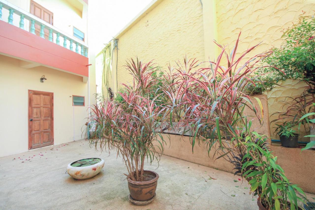 Ban Elephant Blanc Apartment Praia de Kata Exterior foto